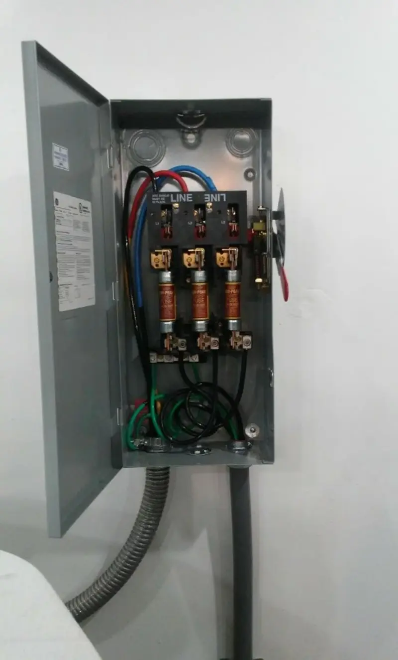 Three-phase disconnect switch installed for Electrical Wiring & Rewiring in Upper Pittsgrove